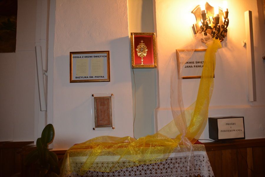 Wmurowanie cegły z Bazyliki Św. Piotra